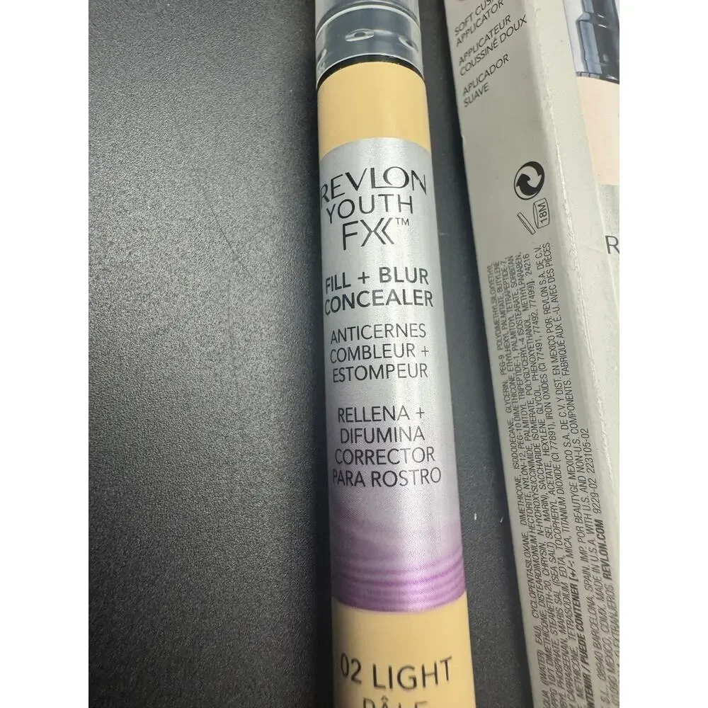 The Revlon Youth FX Fill + Blur Concealer 02 Light Pale Shade 0.11 Fl. Oz / 32mL